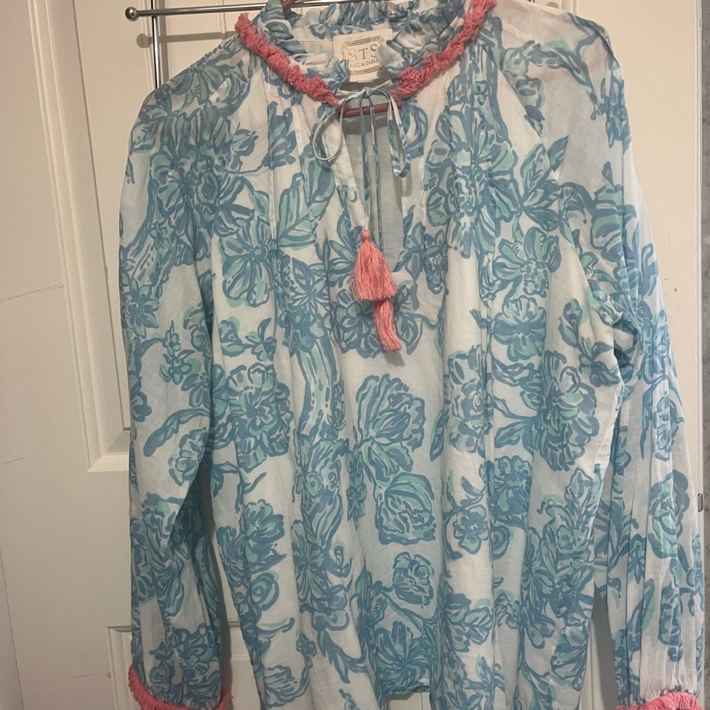 Sail to Sable soft Blues/periwinkle floral design and Pink Trim Blouse